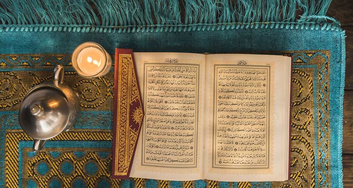 کتاب و سنت میں ذکر ہونے والے اللہ تعالی کے اسما و صفات جاننا چاہتا ہے۔